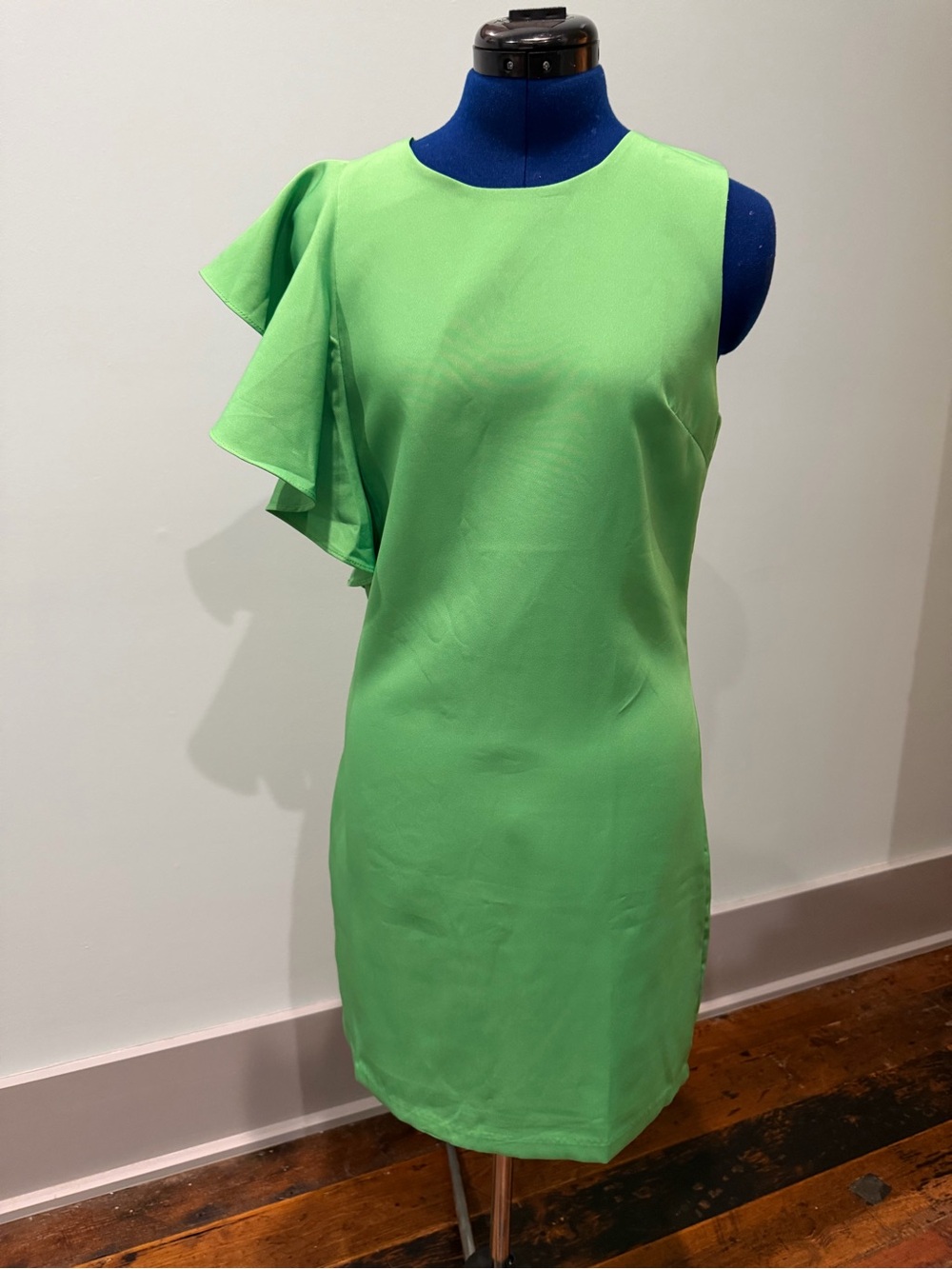 Glam One-Shoulder Green Ruffle Dress
